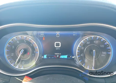 2016 Chrysler 300 Anniversary Edition из США, поврежденный, VIN 2C3CCARG4GH270577